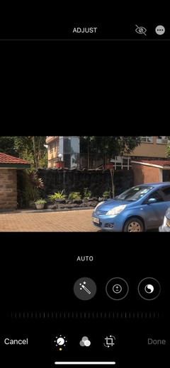 iPhone पर फोटो कैसे पलटें