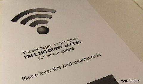 7 cách để giữ an toàn cho các thiết bị của bạn khi đi nghỉ 