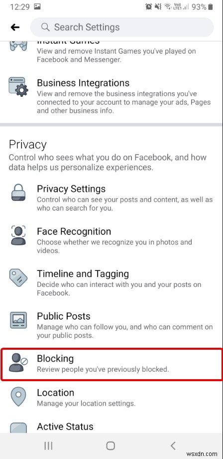 วิธีบล็อกบางคนบน Facebook โดยที่พวกเขาไม่รู้